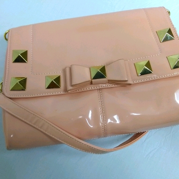 Pink 👛 - Picture 2 of 2